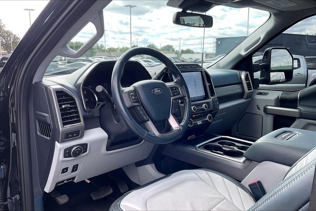 2022 Ford F-350SD Limited