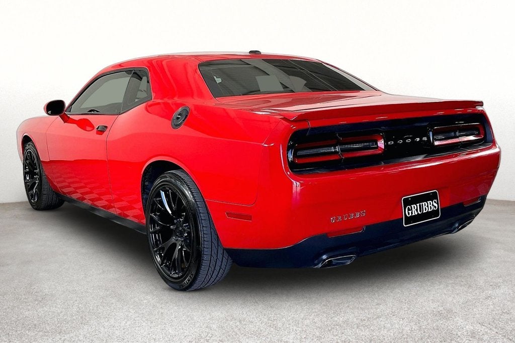 2015 Dodge Challenger SXT