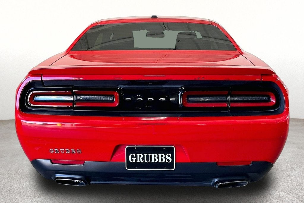 2015 Dodge Challenger SXT