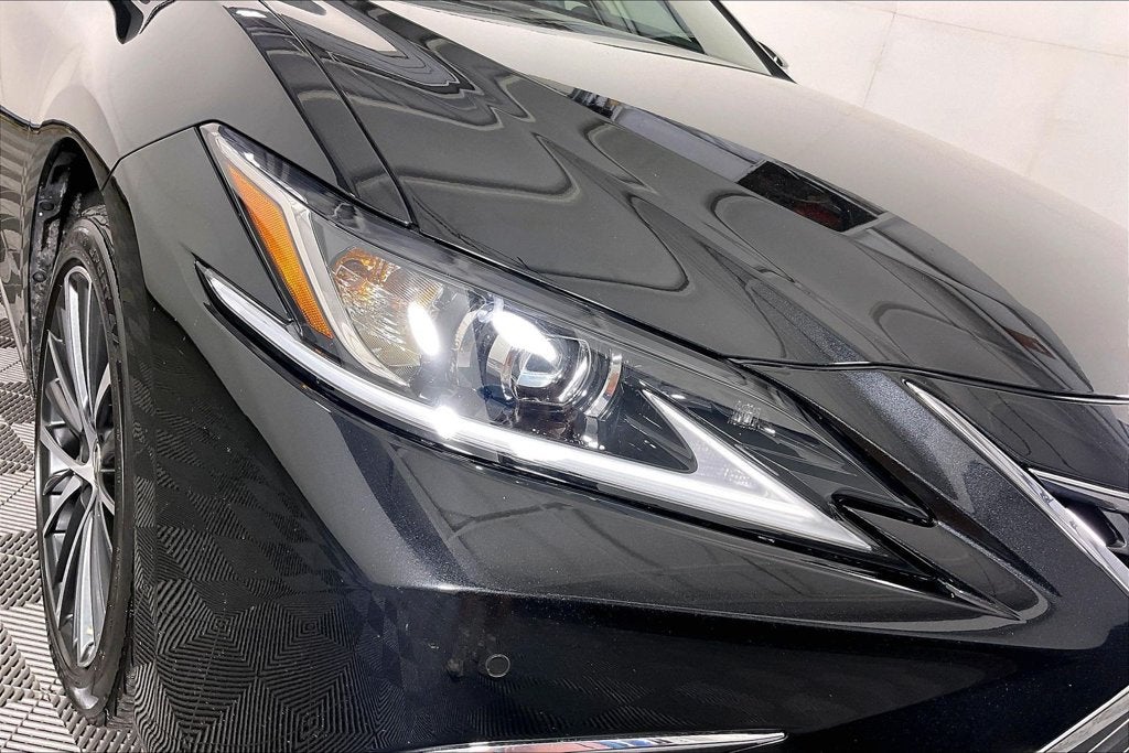 2025 Lexus ES 350