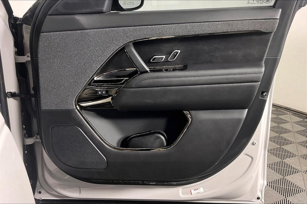 2025 Land Rover Range Rover Sport Autobiography