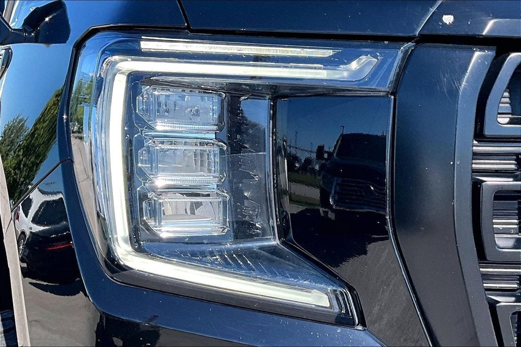 2022 GMC Yukon SLT