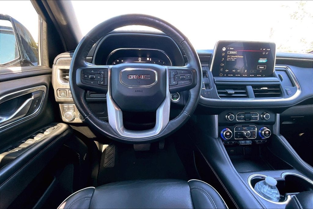 2022 GMC Yukon SLT