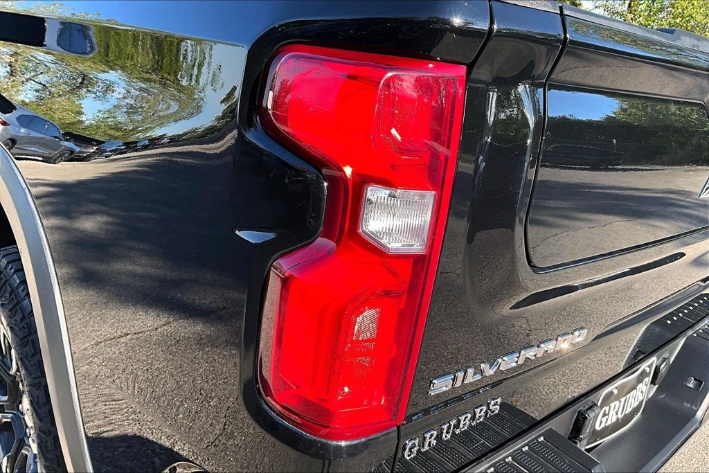 2024 Chevrolet Silverado 1500 ZR2