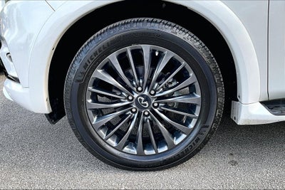2022 INFINITI QX80 Premium Select