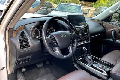 2022 INFINITI QX80 Premium Select