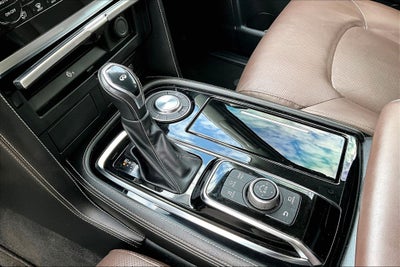 2022 INFINITI QX80 Premium Select