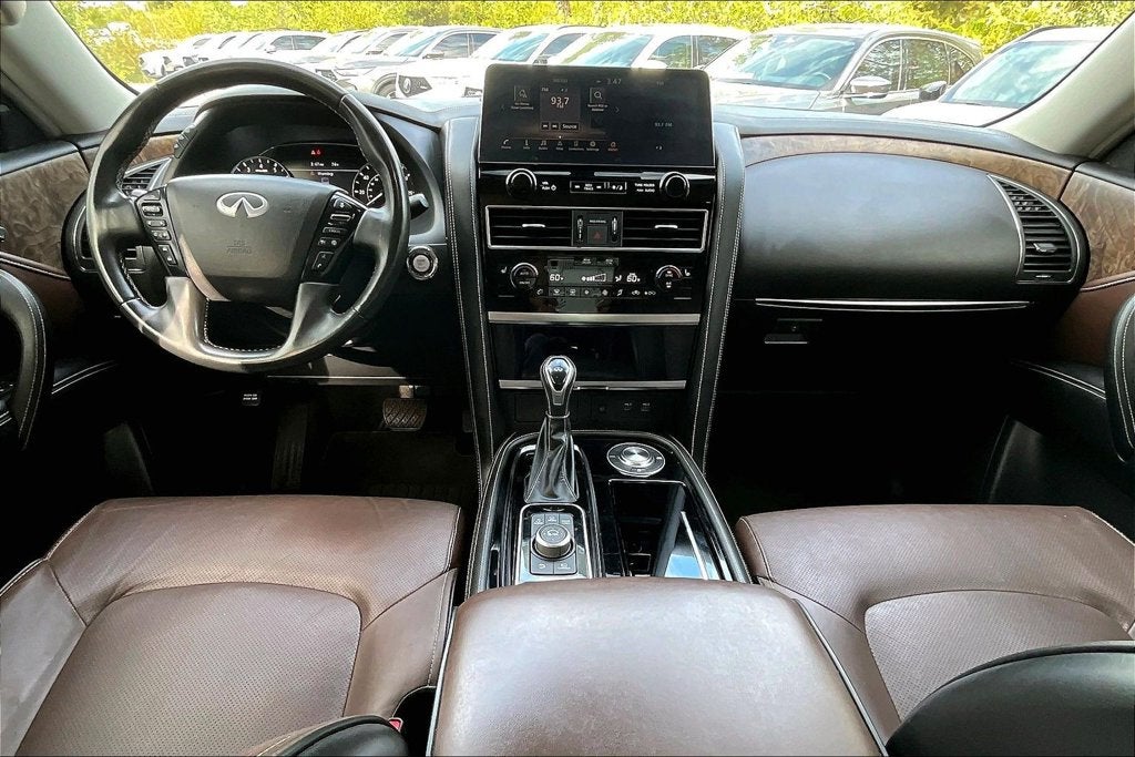 2022 INFINITI QX80 Premium Select