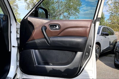 2022 INFINITI QX80 Premium Select