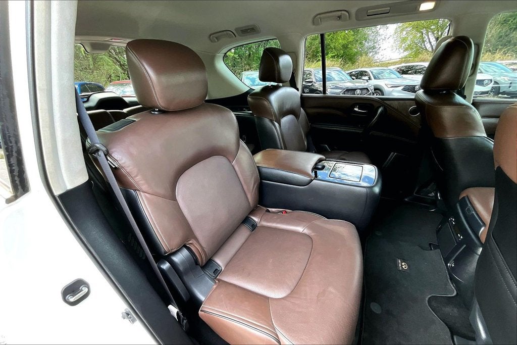2022 INFINITI QX80 Premium Select