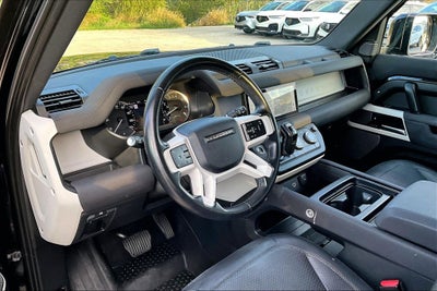2023 Land Rover Defender 110 SE