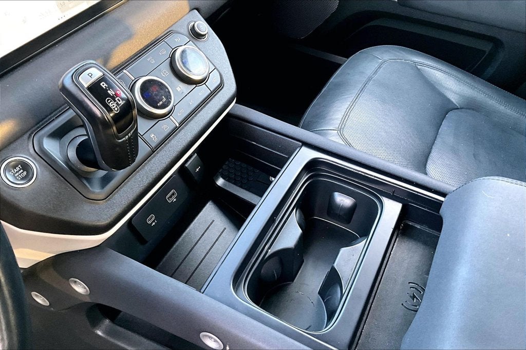 2023 Land Rover Defender 110 SE