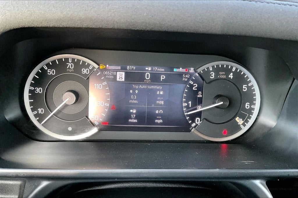 2023 Land Rover Defender 110 SE