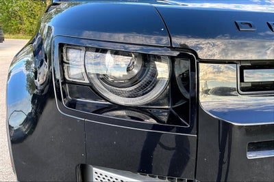 2023 Land Rover Defender 110 SE