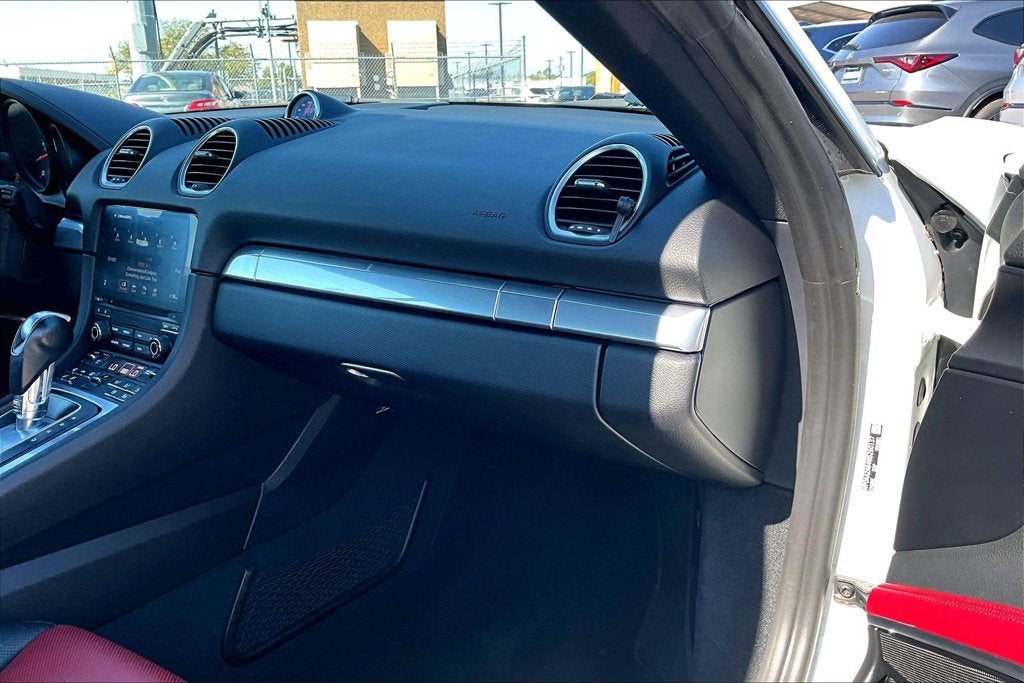 2021 Porsche 718 Cayman T